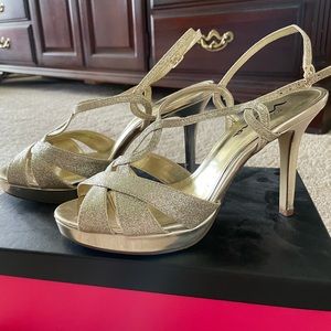 Gold heels! Perfect for a special event!